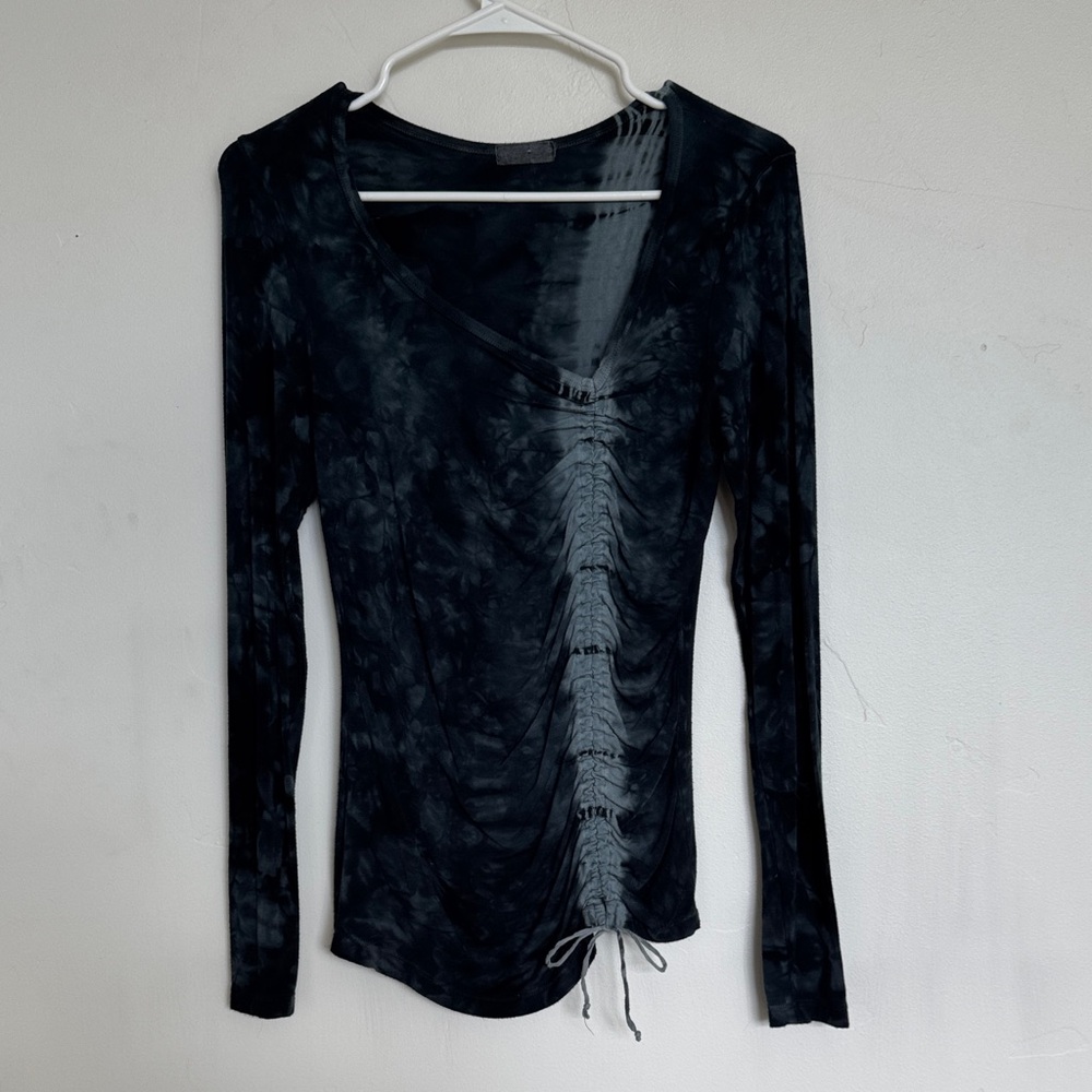 Chic Black Ruched Long Sleeve Top